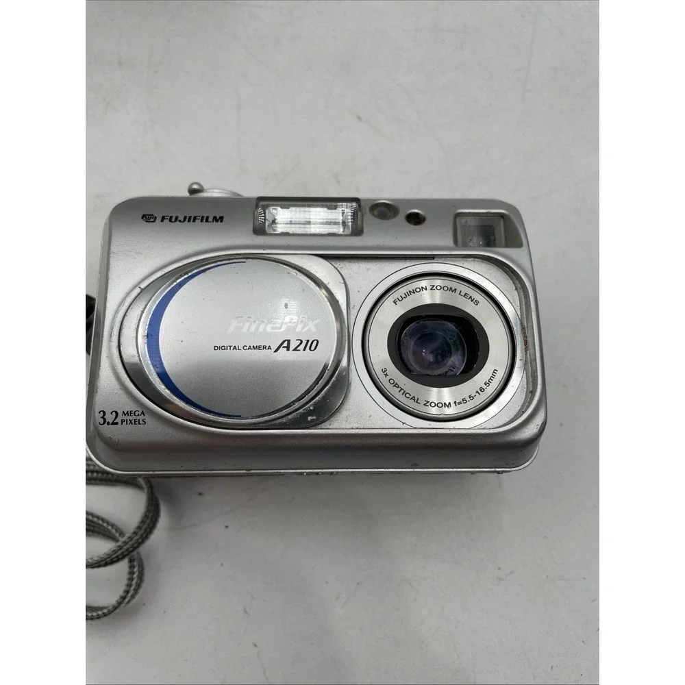 Fujifilm Finepix A210 Digital Camera 3.2MP 3X Zoom+Battery+SD Card-TESTED